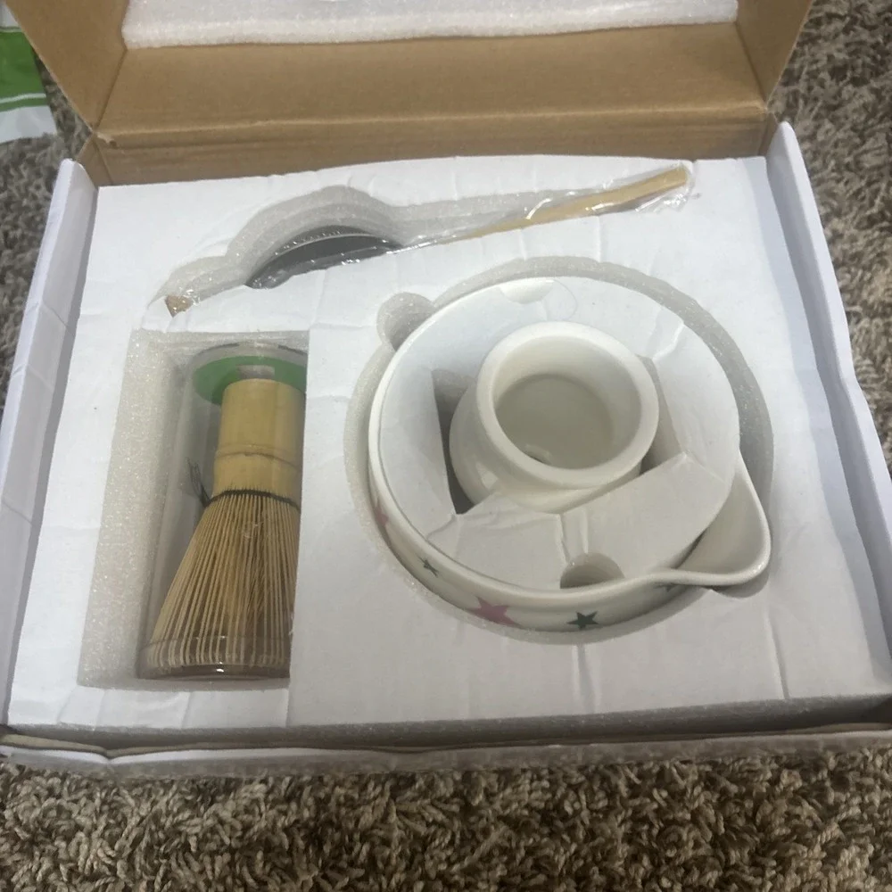 Japanese Matcha Starter Tea Set - Bowl, Whisk, Scoop, Holder, Red Bow Design